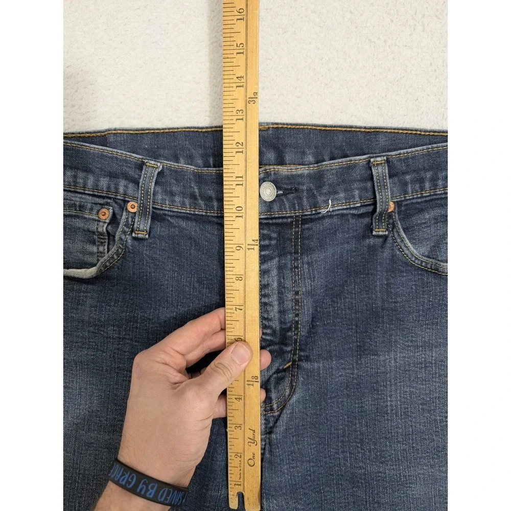 Levis levi 569